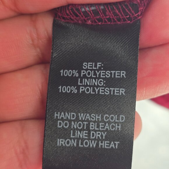 Lulu's Love Me Forever Crochet Lace‎ Dress Sz Small Lined - Picture 4 of 9